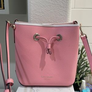 KATE SPADE Cross body purse!